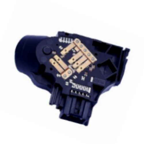 不同的五金，噴涂絲印加工會有不同的效果